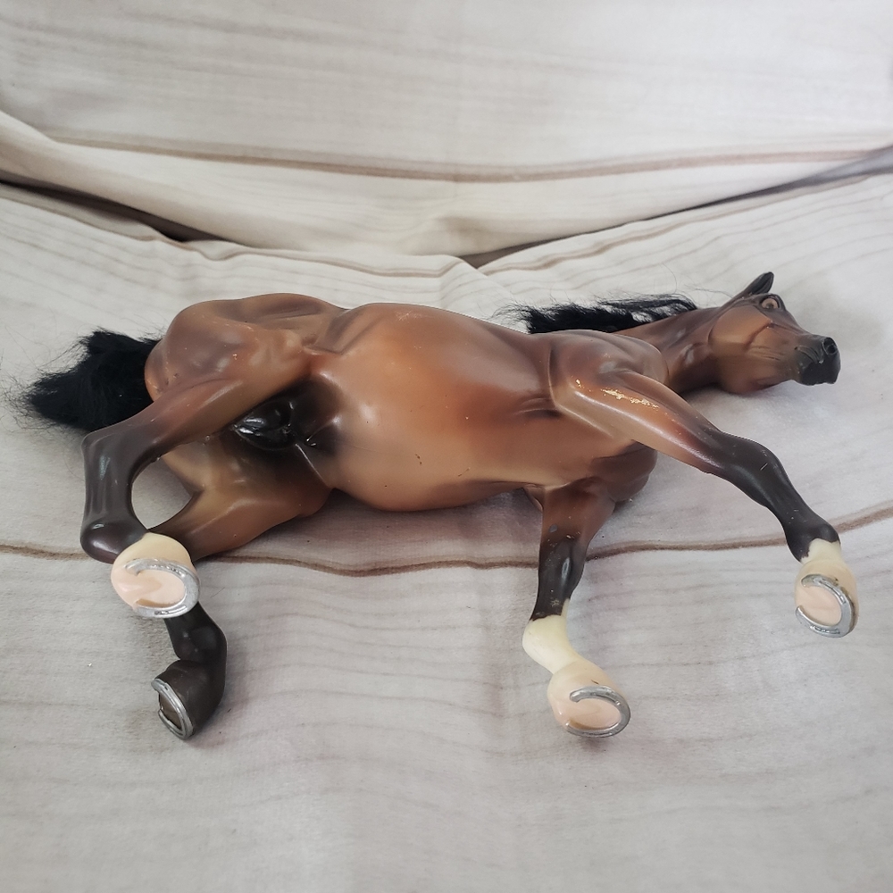 ๐SOLD๐Breyer Brown Quarter Horse Black Hair 7.5 x 6.5 Inch Cut Hair Paint Wear - Picture 7 of 10